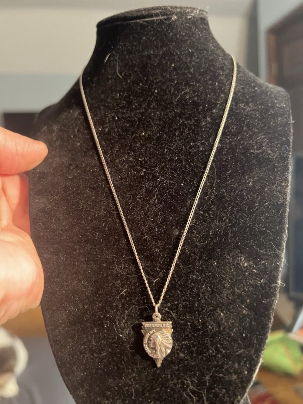 1960 925 Signed Bates & Klinke Great Smokey Mts Cherokee Chief Necklace 18" EUC